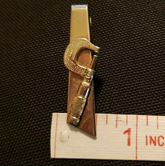 Vintage Unsigned Gold Tone Caliper Tool Tie Clip - Picture 5 of 6